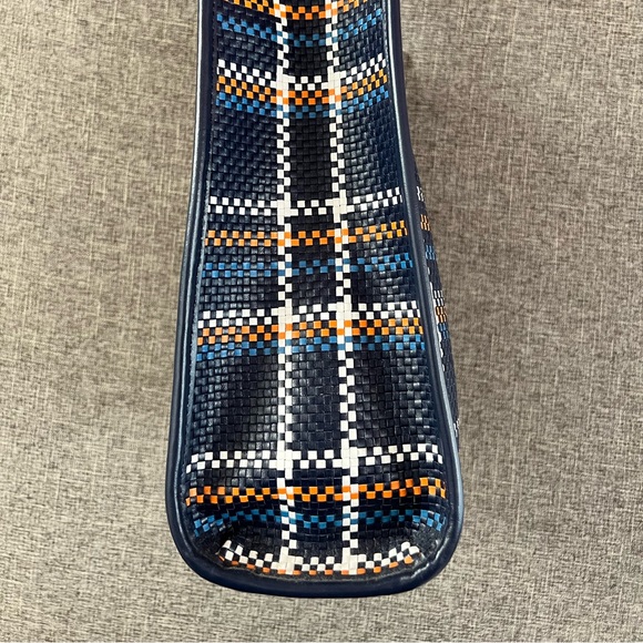 Burberry blue tote with crossbody strap - Picture 2 of 7